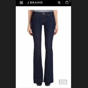 J Brand Love Story Flared Jeans Size 26 Like New!